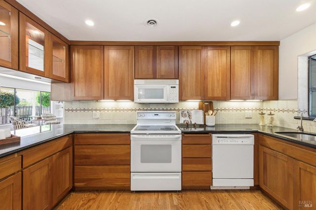 1130 Shetler Ave, Napa, CA 94559