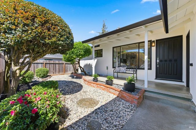 1130 Shetler Ave, Napa, CA 94559