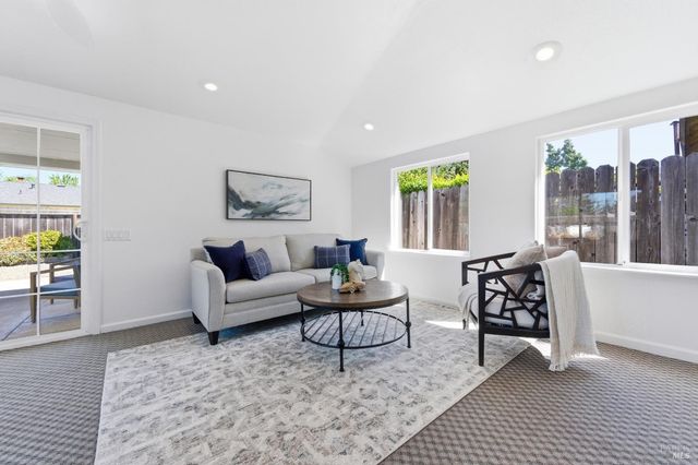 1130 Shetler Ave, Napa, CA 94559