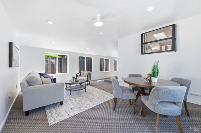 1130 Shetler Ave, Napa, CA 94559