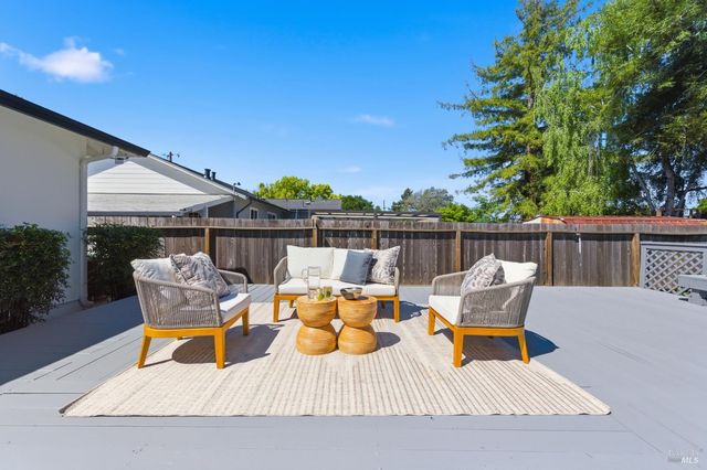 1130 Shetler Ave, Napa, CA 94559