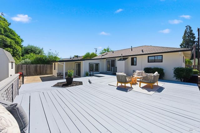 1130 Shetler Ave, Napa, CA 94559