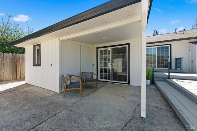 1130 Shetler Ave, Napa, CA 94559