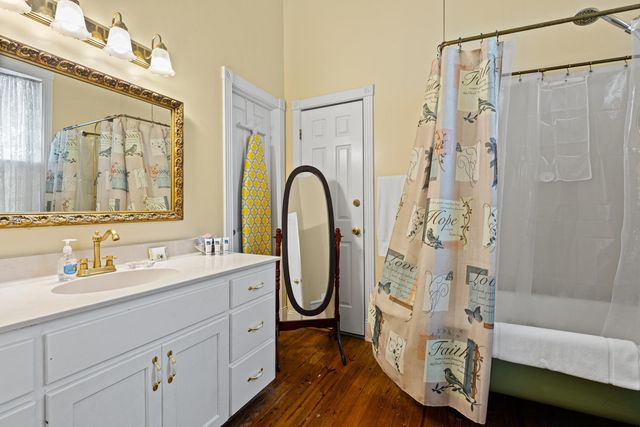 502 E Benners Street, Jefferson, TX 75657