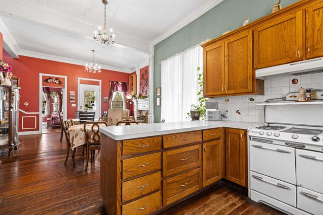 502 E Benners Street, Jefferson, TX 75657