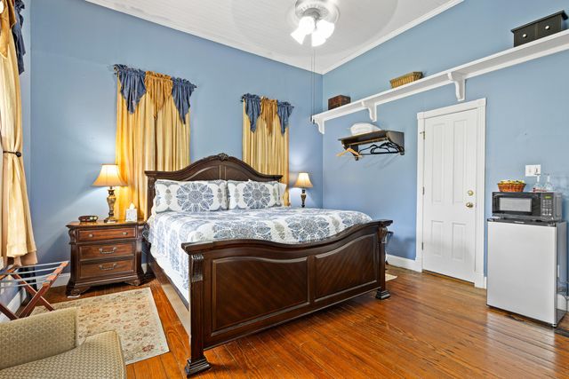 502 E Benners Street, Jefferson, TX 75657