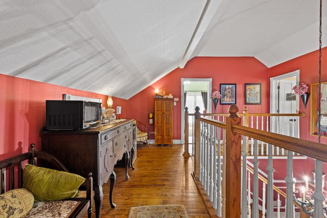 502 E Benners Street, Jefferson, TX 75657