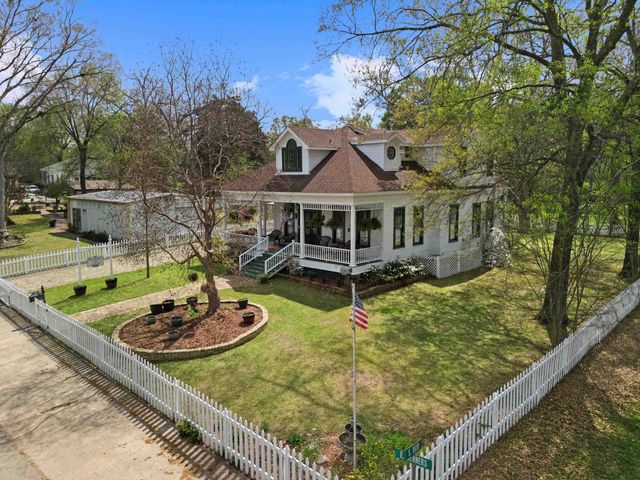 502 E Benners Street, Jefferson, TX 75657