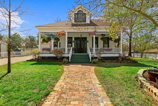502 E Benners Street, Jefferson, TX 75657