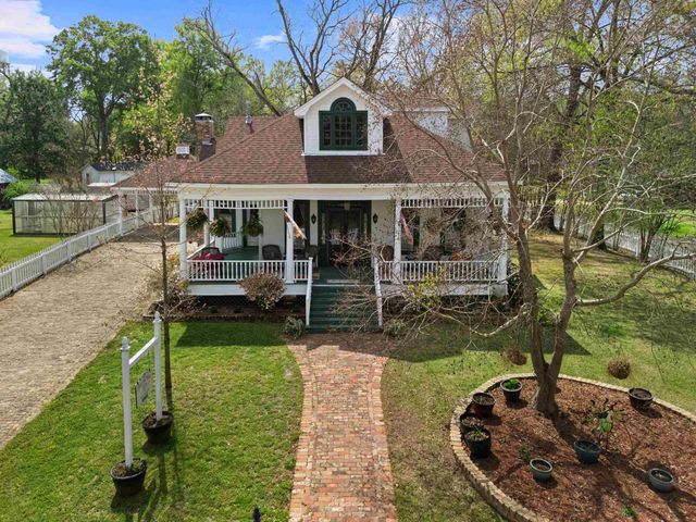 502 E Benners Street, Jefferson, TX 75657