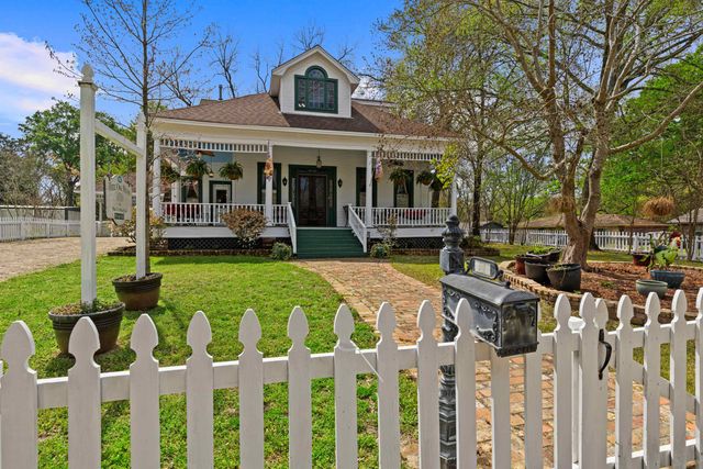 502 E Benners Street, Jefferson, TX 75657