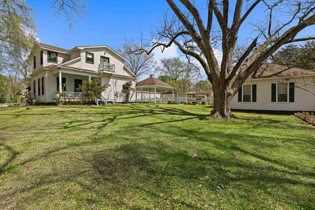 502 E Benners Street, Jefferson, TX 75657
