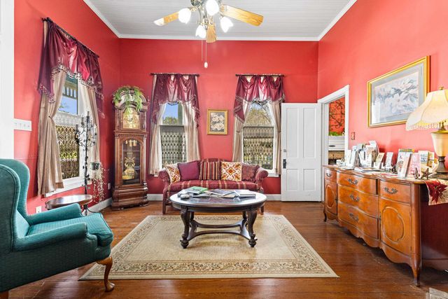 502 E Benners Street, Jefferson, TX 75657