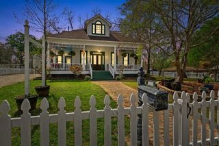 502 E Benners Street, Jefferson, TX 75657