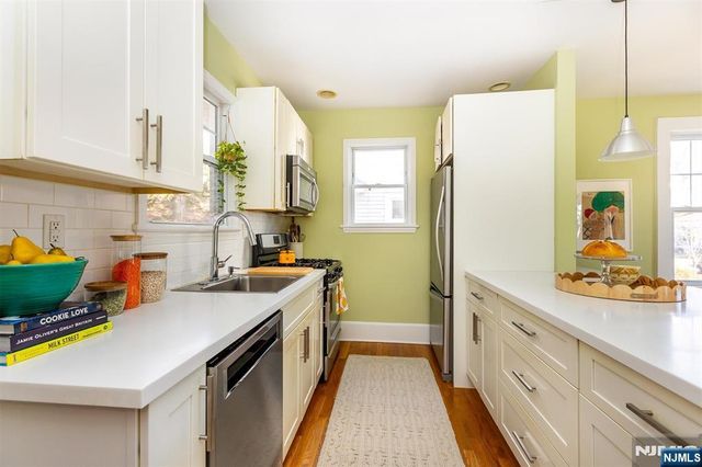 124 Essex Avenue, Glen Ridge, NJ 07028