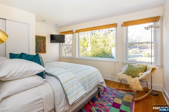 124 Essex Avenue, Glen Ridge, NJ 07028