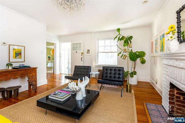 124 Essex Avenue, Glen Ridge, NJ 07028