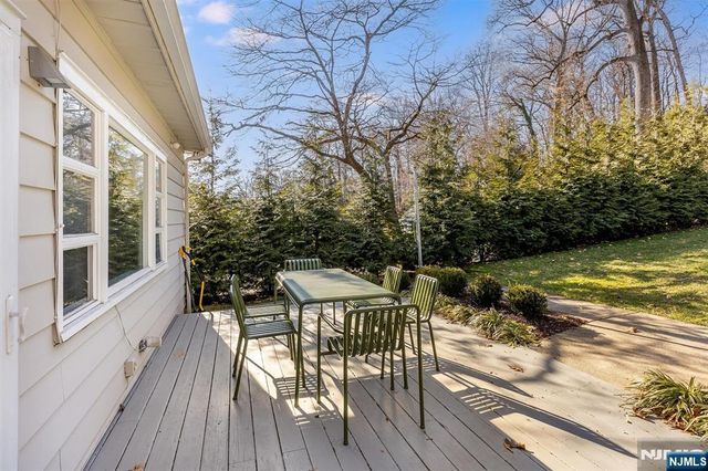 124 Essex Avenue, Glen Ridge, NJ 07028