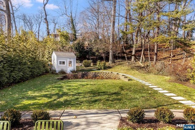 124 Essex Avenue, Glen Ridge, NJ 07028
