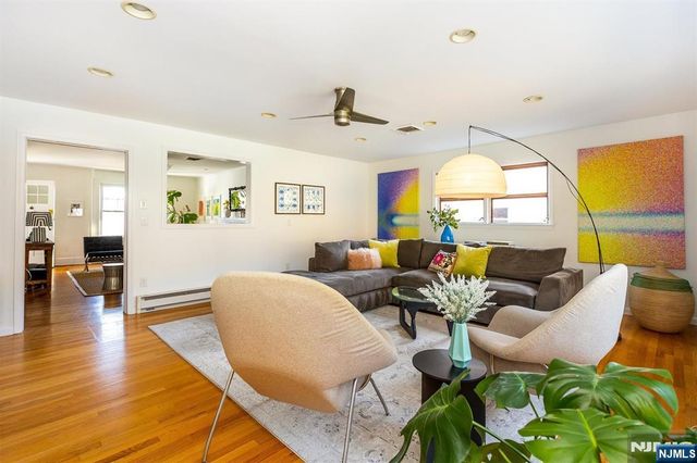 124 Essex Avenue, Glen Ridge, NJ 07028