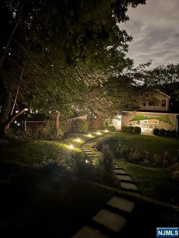 124 Essex Avenue, Glen Ridge, NJ 07028