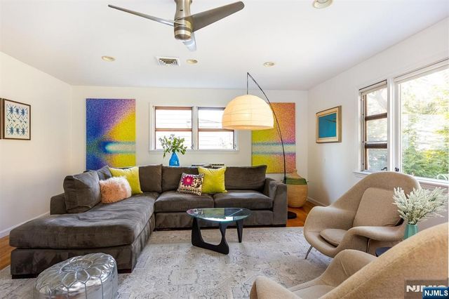 124 Essex Avenue, Glen Ridge, NJ 07028