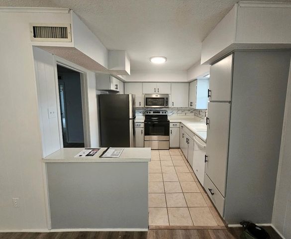 5825 Birchbrook Drive 106, Dallas, TX 75206