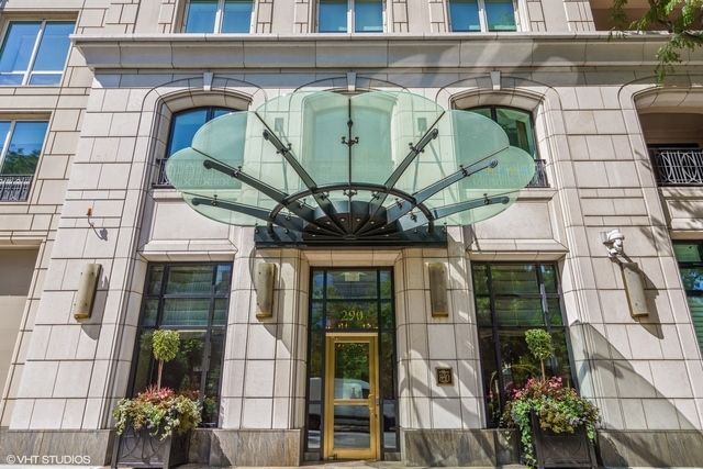 840 N Lake Shore Drive 1002, Chicago, IL 60611