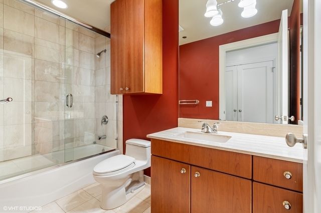 840 N Lake Shore Drive 1002, Chicago, IL 60611