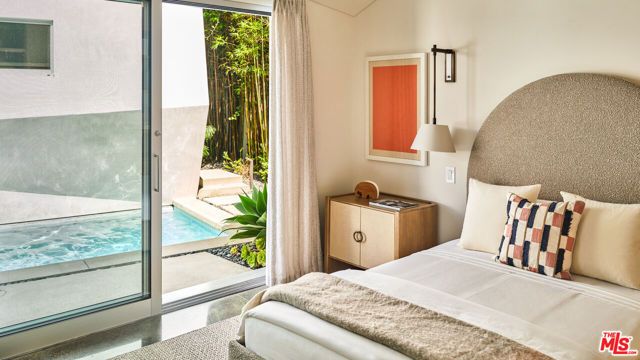 103 Winnett Place, Santa Monica, CA 90402