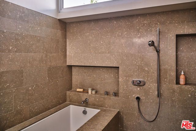 103 Winnett Place, Santa Monica, CA 90402