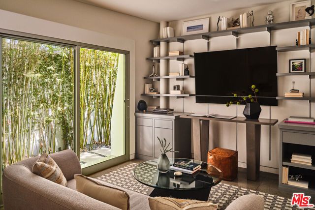 103 Winnett Place, Santa Monica, CA 90402