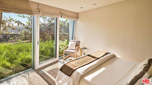 103 Winnett Place, Santa Monica, CA 90402