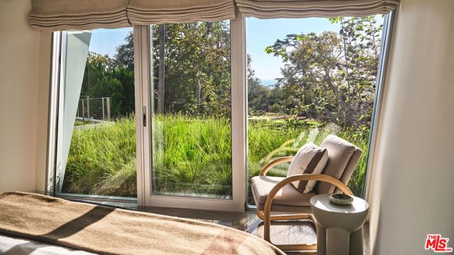 103 Winnett Place, Santa Monica, CA 90402