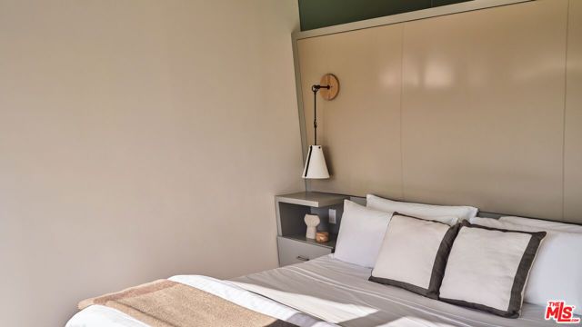 103 Winnett Place, Santa Monica, CA 90402