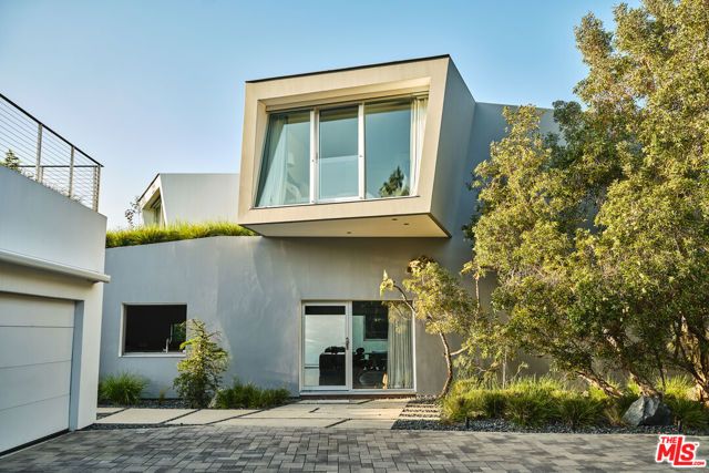 103 Winnett Place, Santa Monica, CA 90402