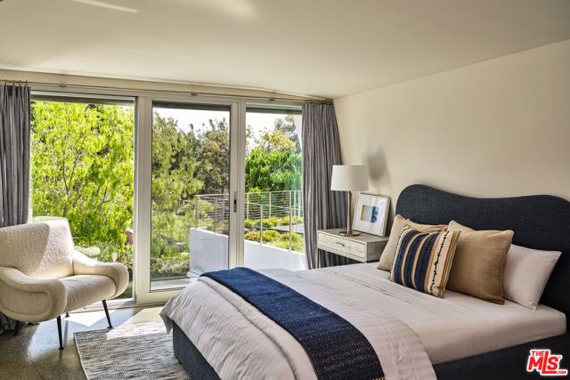 103 Winnett Place, Santa Monica, CA 90402
