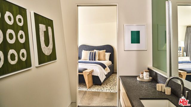103 Winnett Place, Santa Monica, CA 90402