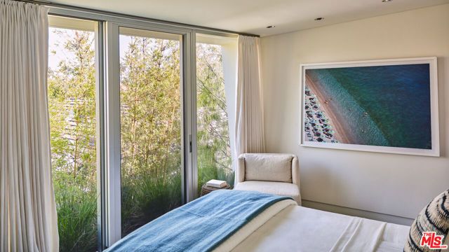 103 Winnett Place, Santa Monica, CA 90402