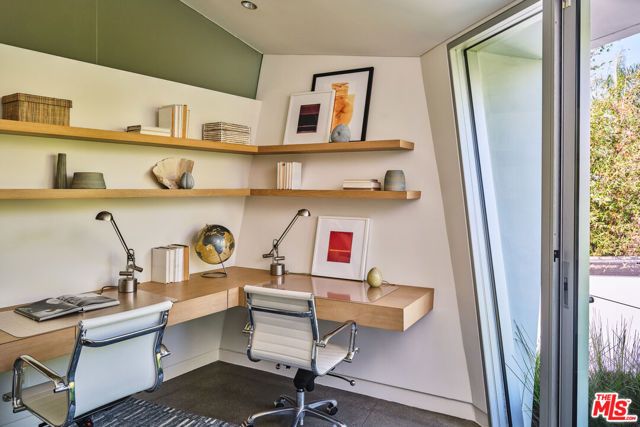 103 Winnett Place, Santa Monica, CA 90402