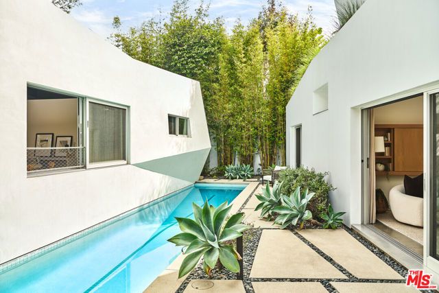 103 Winnett Place, Santa Monica, CA 90402