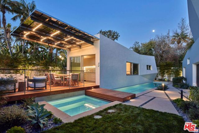103 Winnett Place, Santa Monica, CA 90402