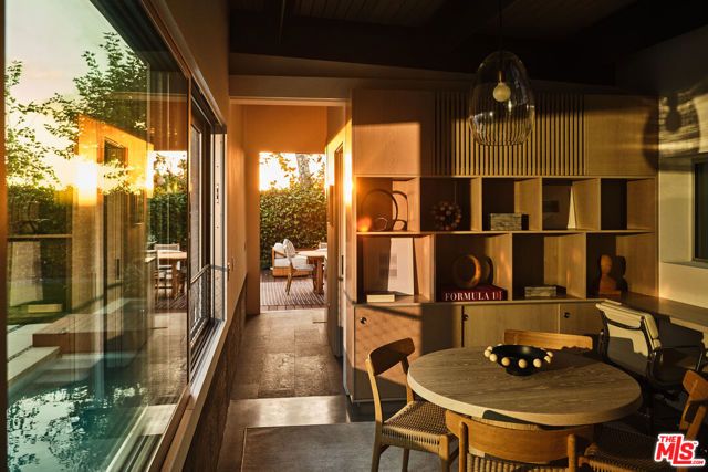 103 Winnett Place, Santa Monica, CA 90402