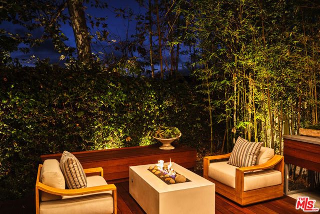 103 Winnett Place, Santa Monica, CA 90402