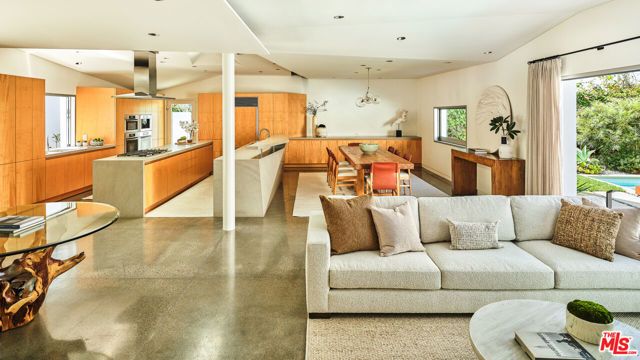 103 Winnett Place, Santa Monica, CA 90402
