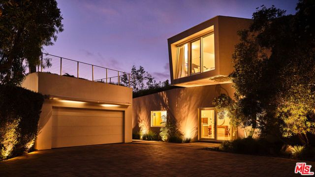 103 Winnett Place, Santa Monica, CA 90402