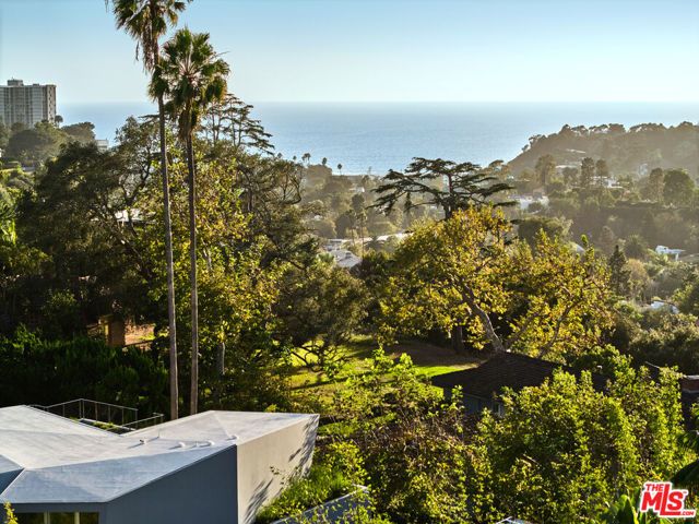 103 Winnett Place, Santa Monica, CA 90402