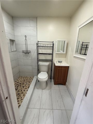 403 Cactus CIR, Lehigh Acres, FL 33936