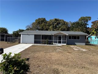 403 Cactus CIR, Lehigh Acres, FL 33936