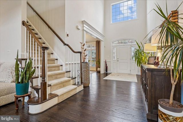 5872 WATERLOO BRIDGE CIR, Haymarket, VA 20169